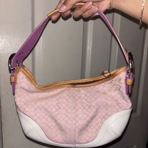 Vtg COACH Signature Canvas Leather One Shoulder SoHo Hobo Bag Pink White 6351